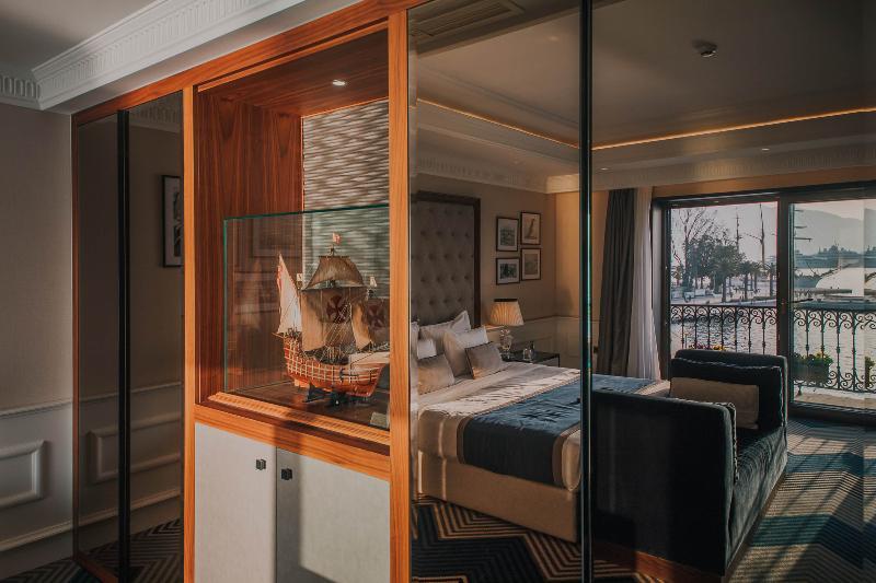 Boutique Hotel La Roche Tivat Kültér fotó