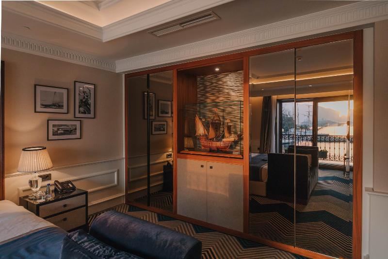 Boutique Hotel La Roche Tivat Kültér fotó